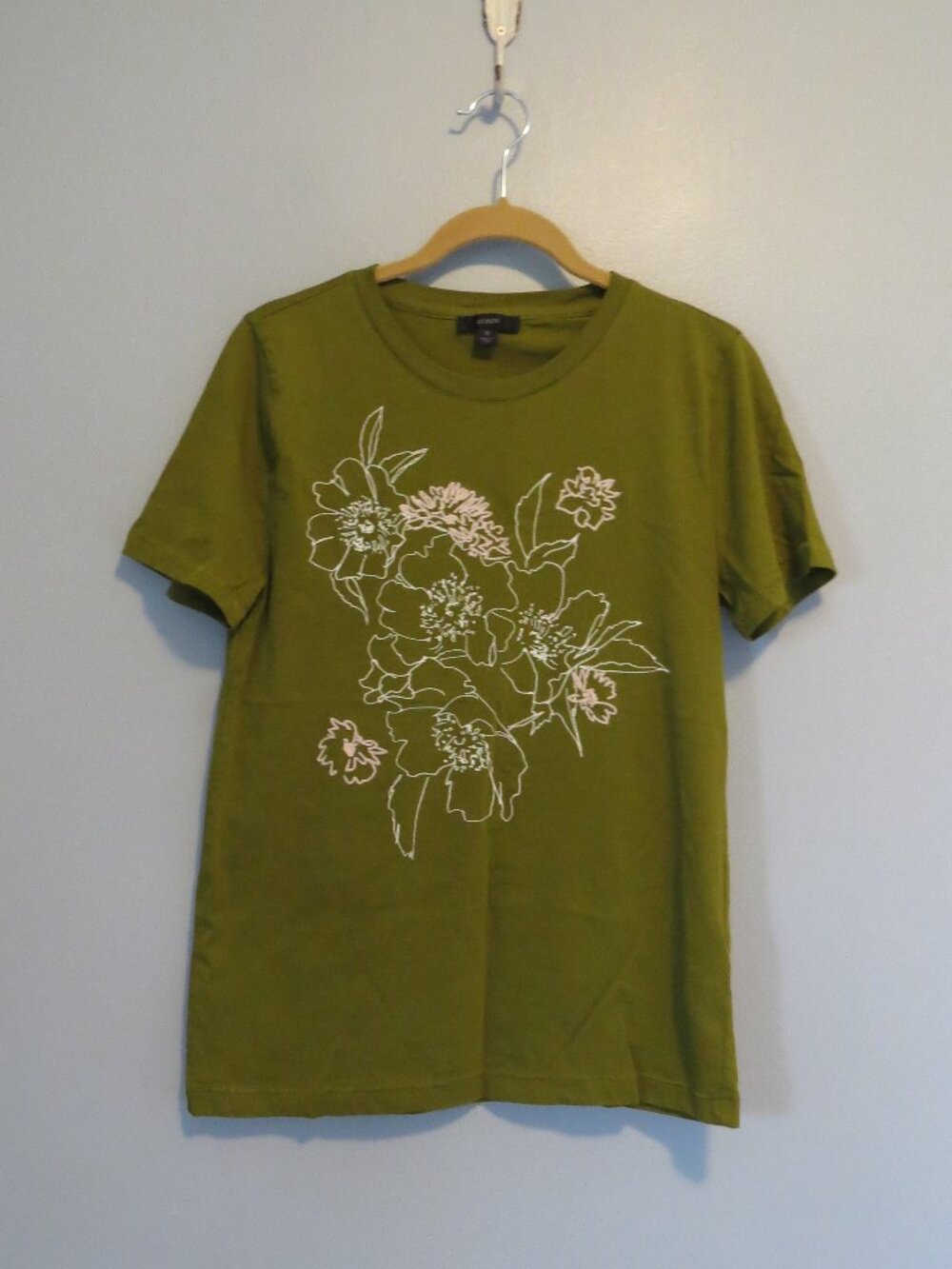 J.Crew Green Painted Floral Graphic Tee Embroidered Detail Cream Cotton Sz S